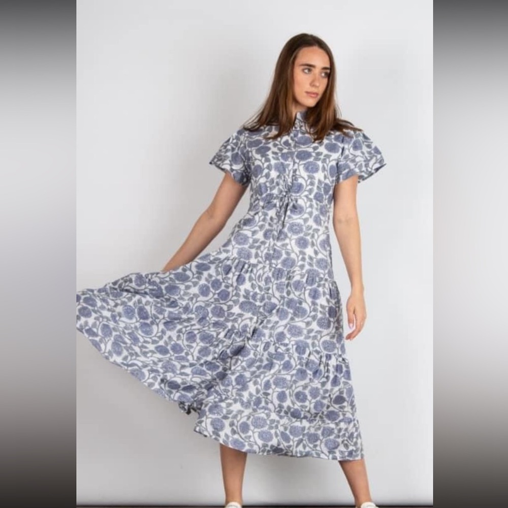 Victoria Dunn Blue and White Floral Tiered Midi Dress